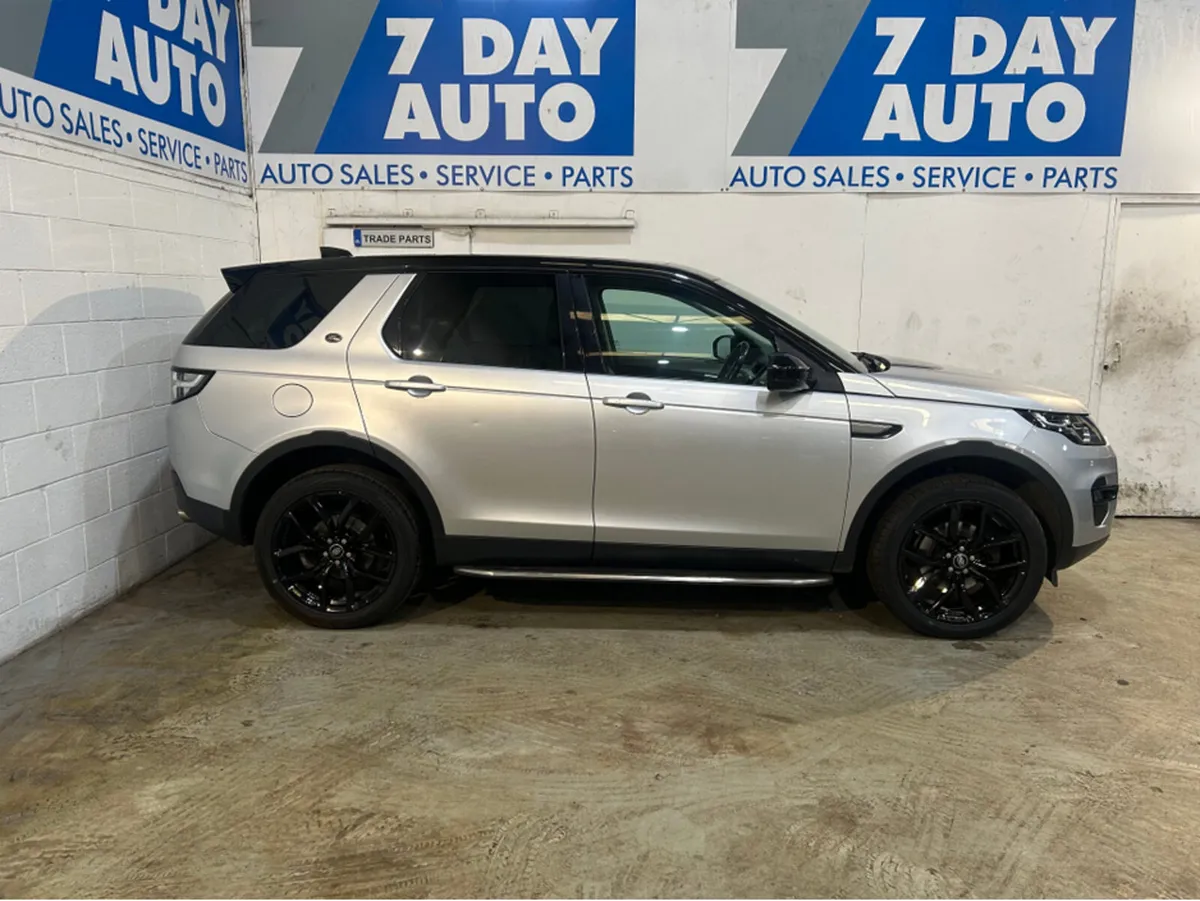 Land Rover Discovery Sport PAN ROOF AUTO 7 SEATER - Image 3