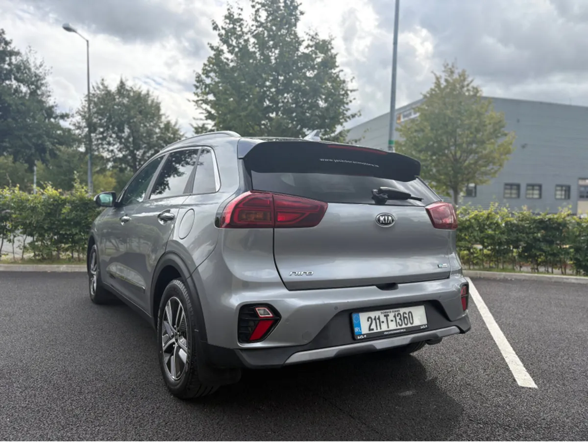 Kia Niro PHEV SERV HISTORY - Image 3