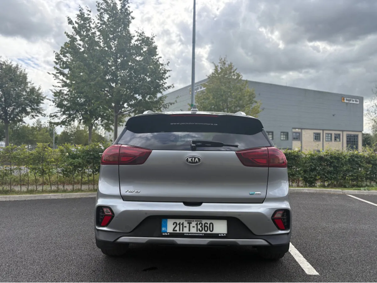 Kia Niro PHEV SERV HISTORY - Image 4