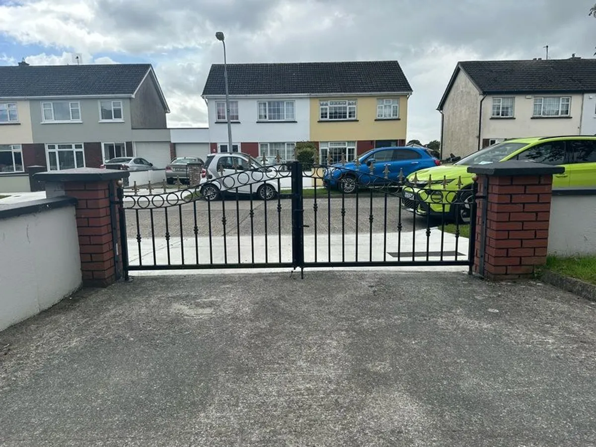 Gates - Image 2