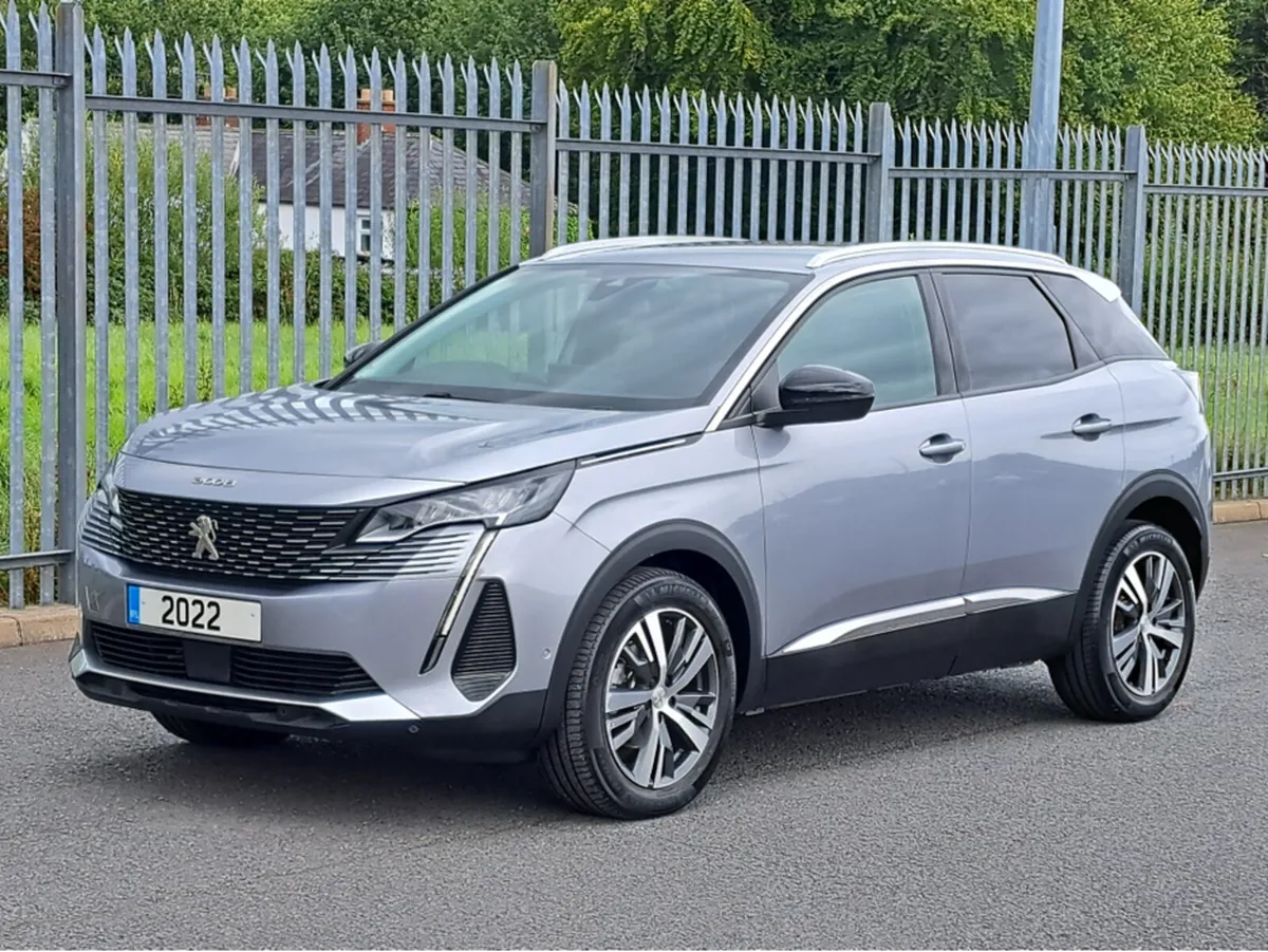Peugeot 3008 ALLURE PREMIUM 1.5TD 130BHP 8 SPEED A - Image 4