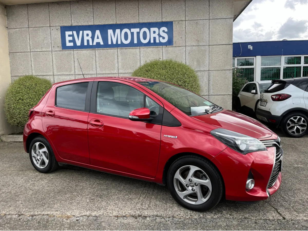 Toyota Vitz ICON VVT-I AUTOMATIC 1.5 HYBRID //LOW - Image 4