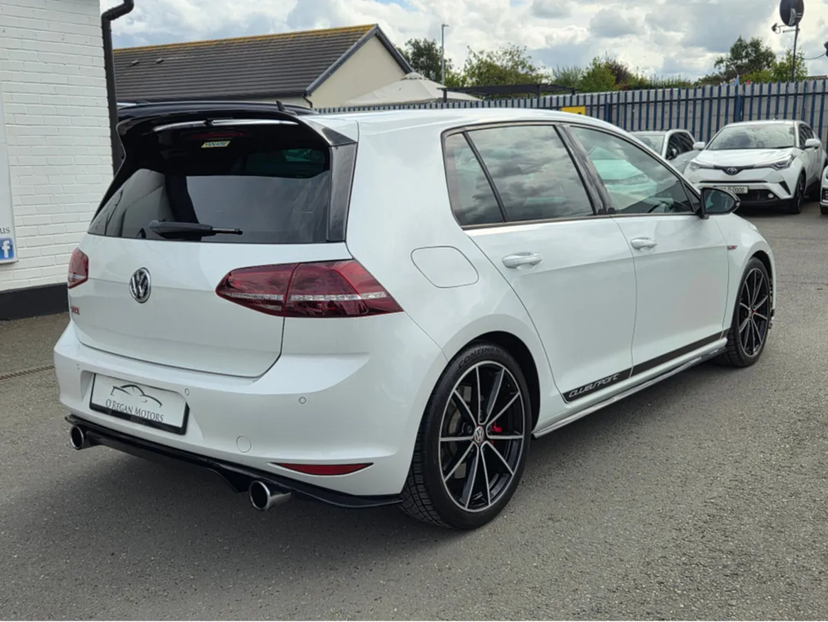 Volkswagen Golf GTI CLUBSPORT STREET EDITION - Image 4