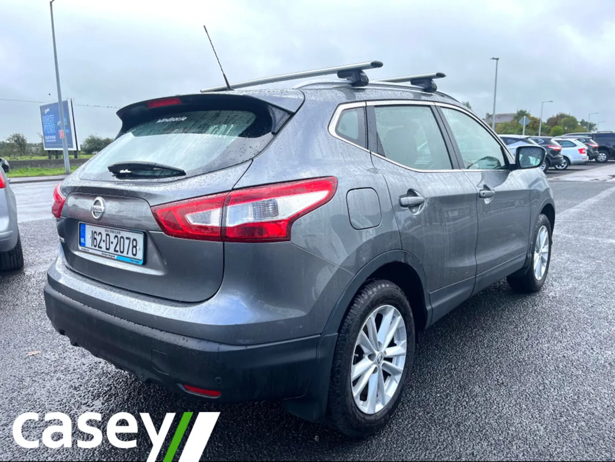 Nissan Qashqai 1.2 SV MY16 E6 4DR - Image 2