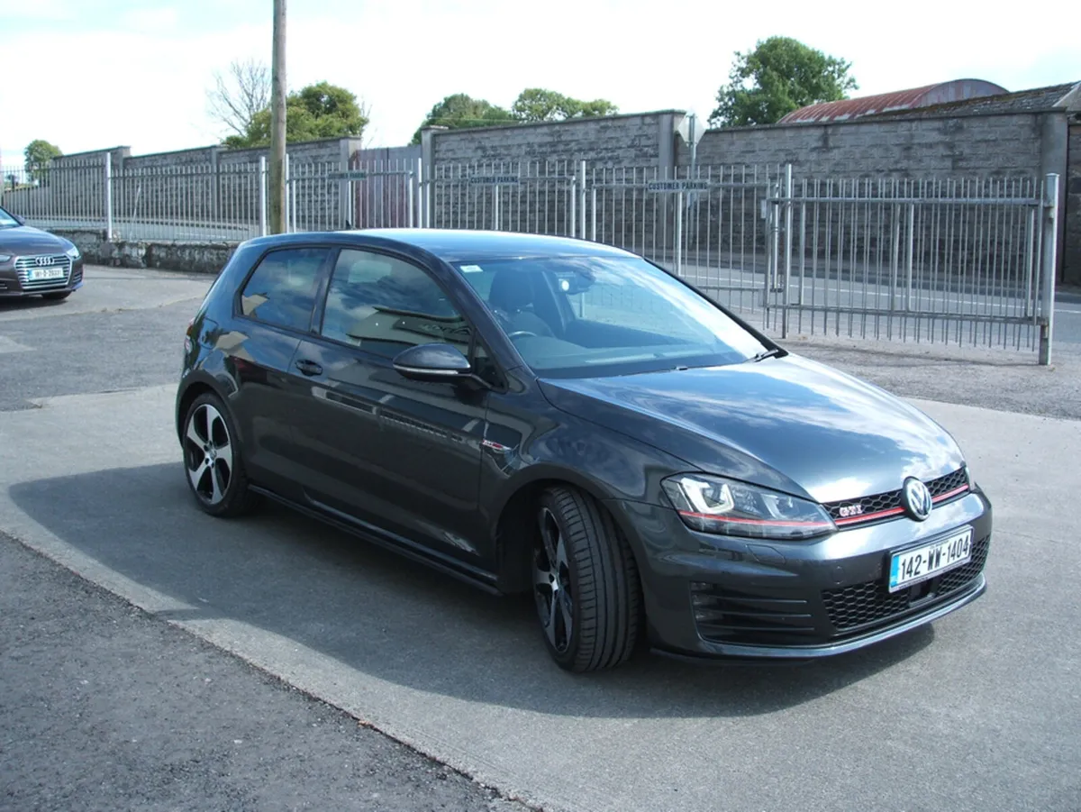 Volkswagen Golf 2.0 GTI PERFORMANCE 230PS 3DR - Image 3