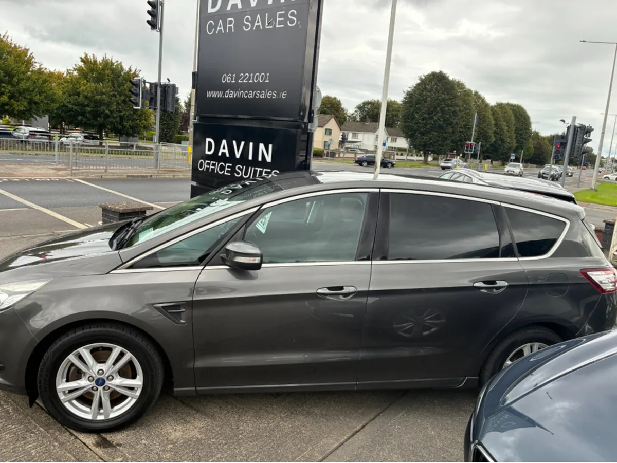 Ford S-Max 2.0 TDCI TITANIUM 180PS 5DR - Image 3