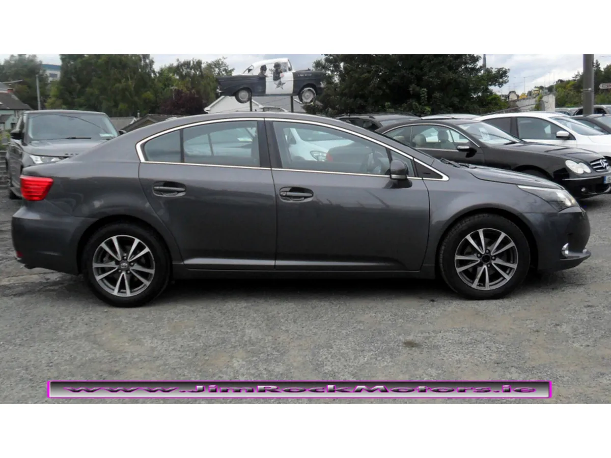 Toyota Avensis 2.0 D-4D TR 4DR OVERMOUNT.......NCT - Image 4