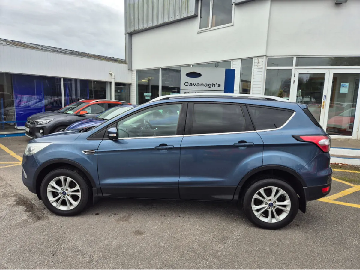 Ford Kuga TITANIUM 1.5 TDCI 120PS 4DR MAN - Image 3