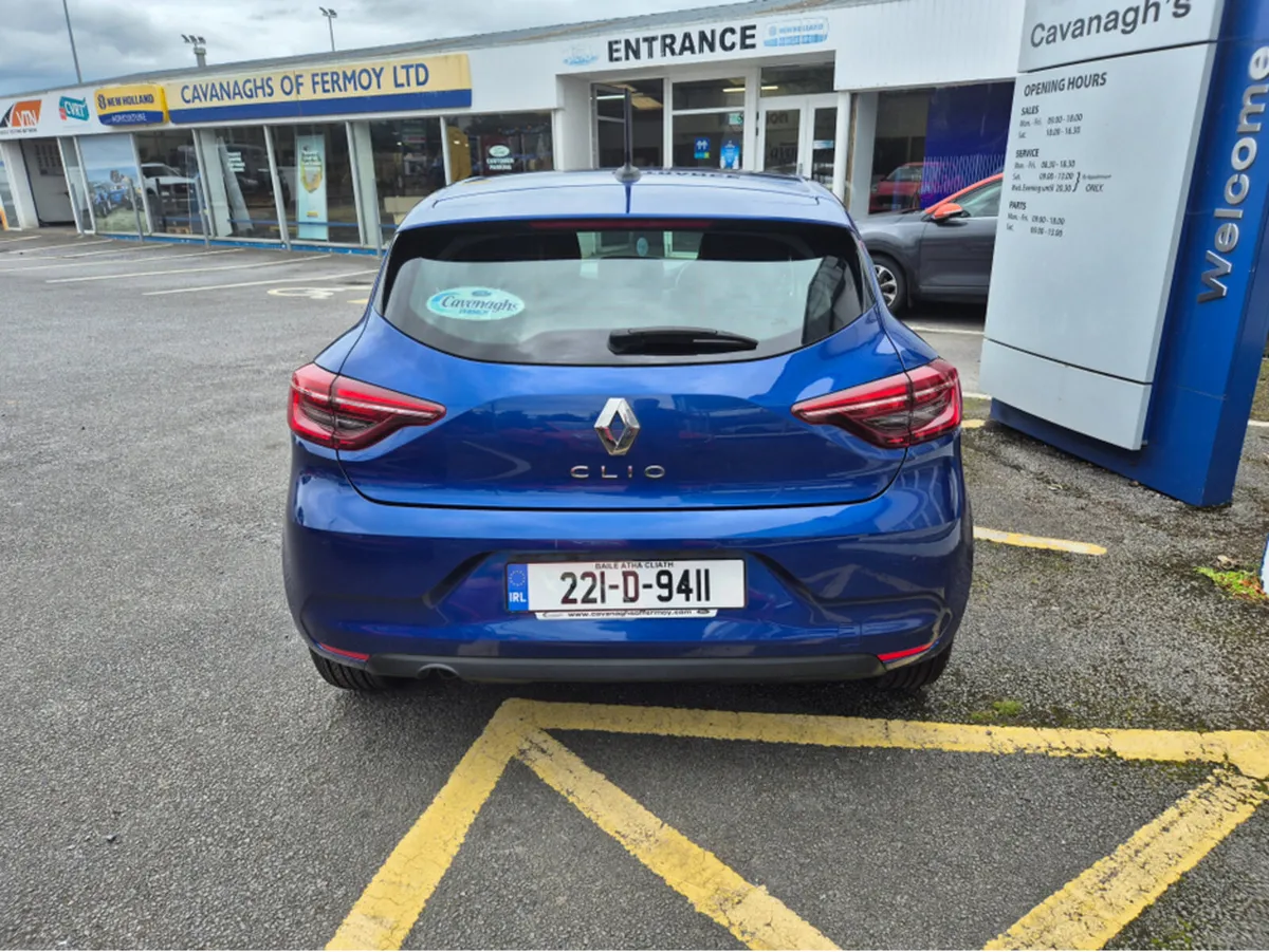 Renault Clio DYNAMIQUE TCE 90 MY21.5 5 5DR - Image 3