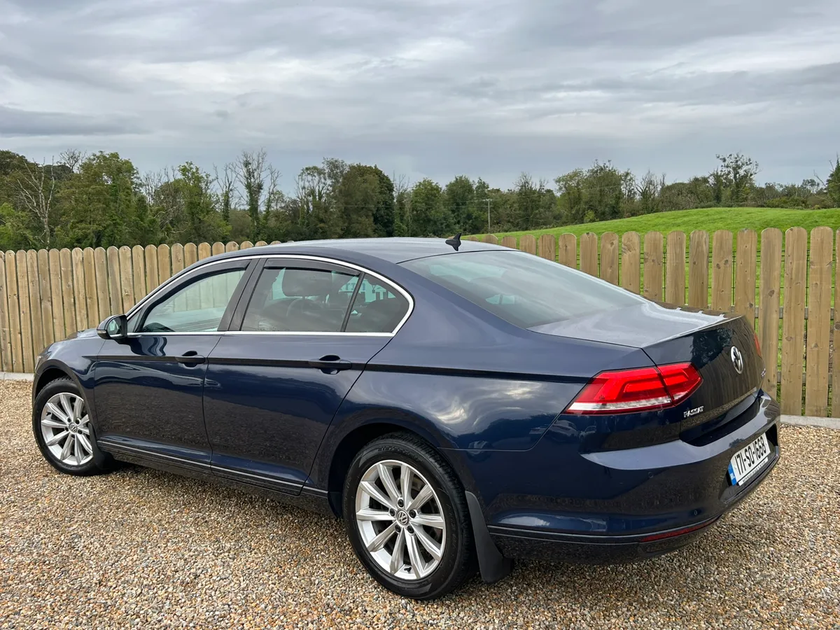 2017 Volkswagen Passat Se Business - Image 2