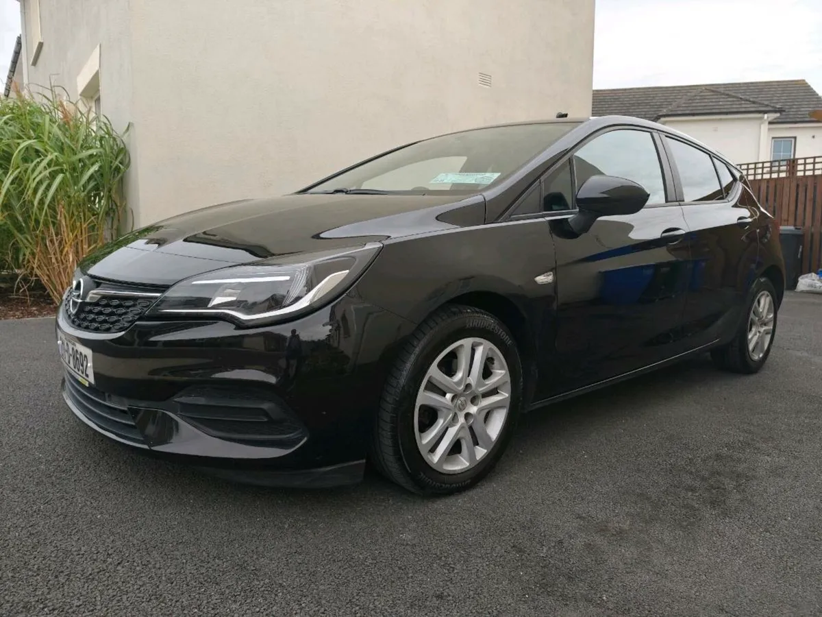 Opel Astra - Image 1