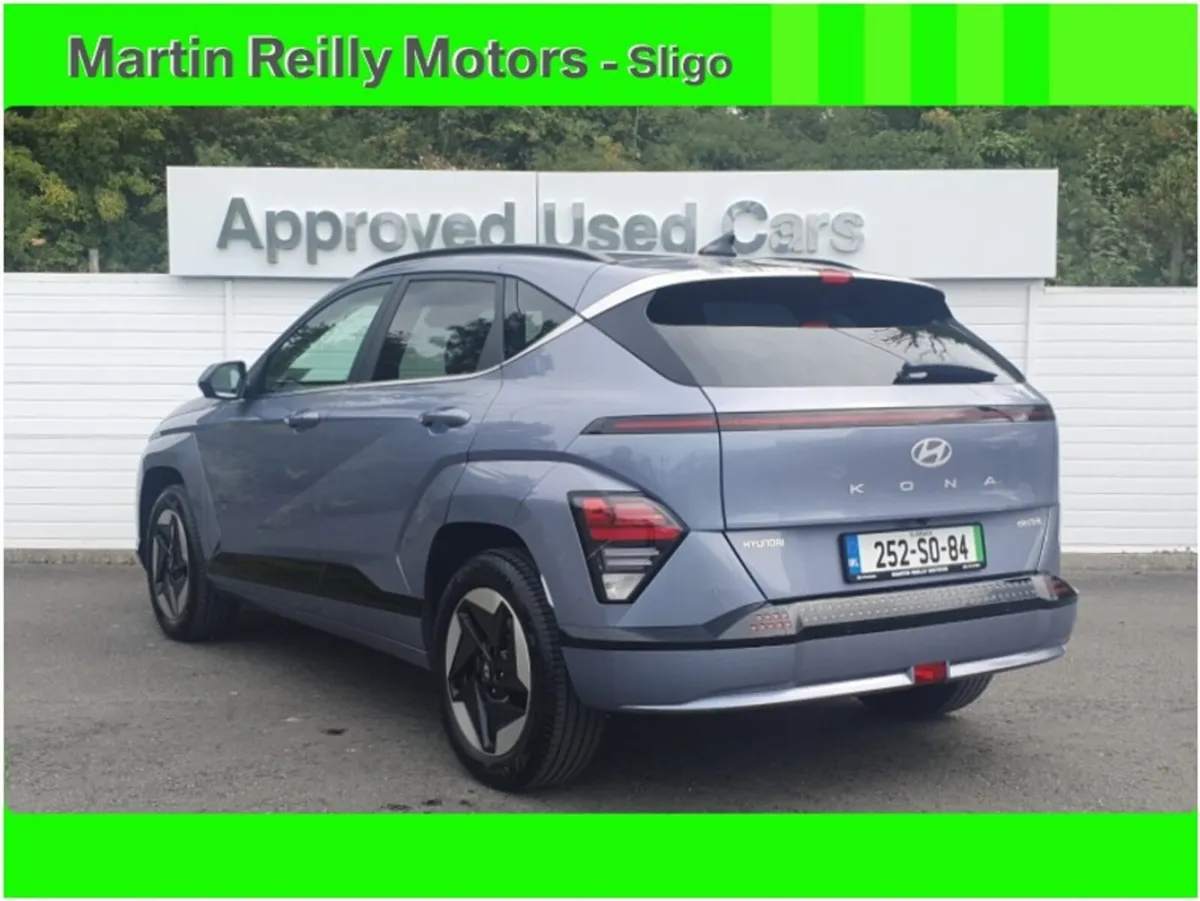 Hyundai KONA EV Platinum 65kW - Range of 512KMS - Image 3