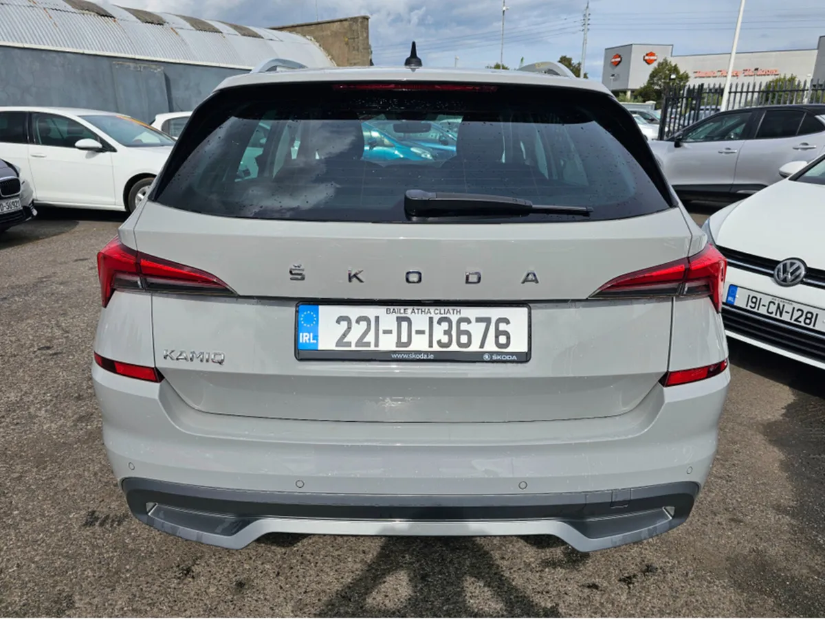 Skoda Kamiq STYLE 1.0 TSI ** AUTOMATIC ** ONE OWNE - Image 2