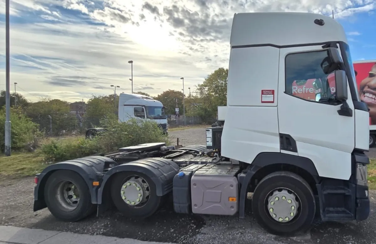 RENAULT  T RANGE ( 2017 ADR SPEC ) - Image 1