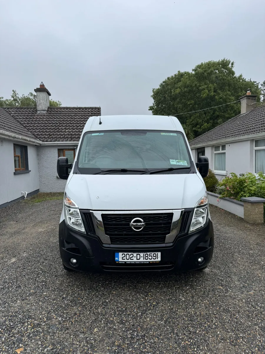 202 Nissan NV400 - Image 1