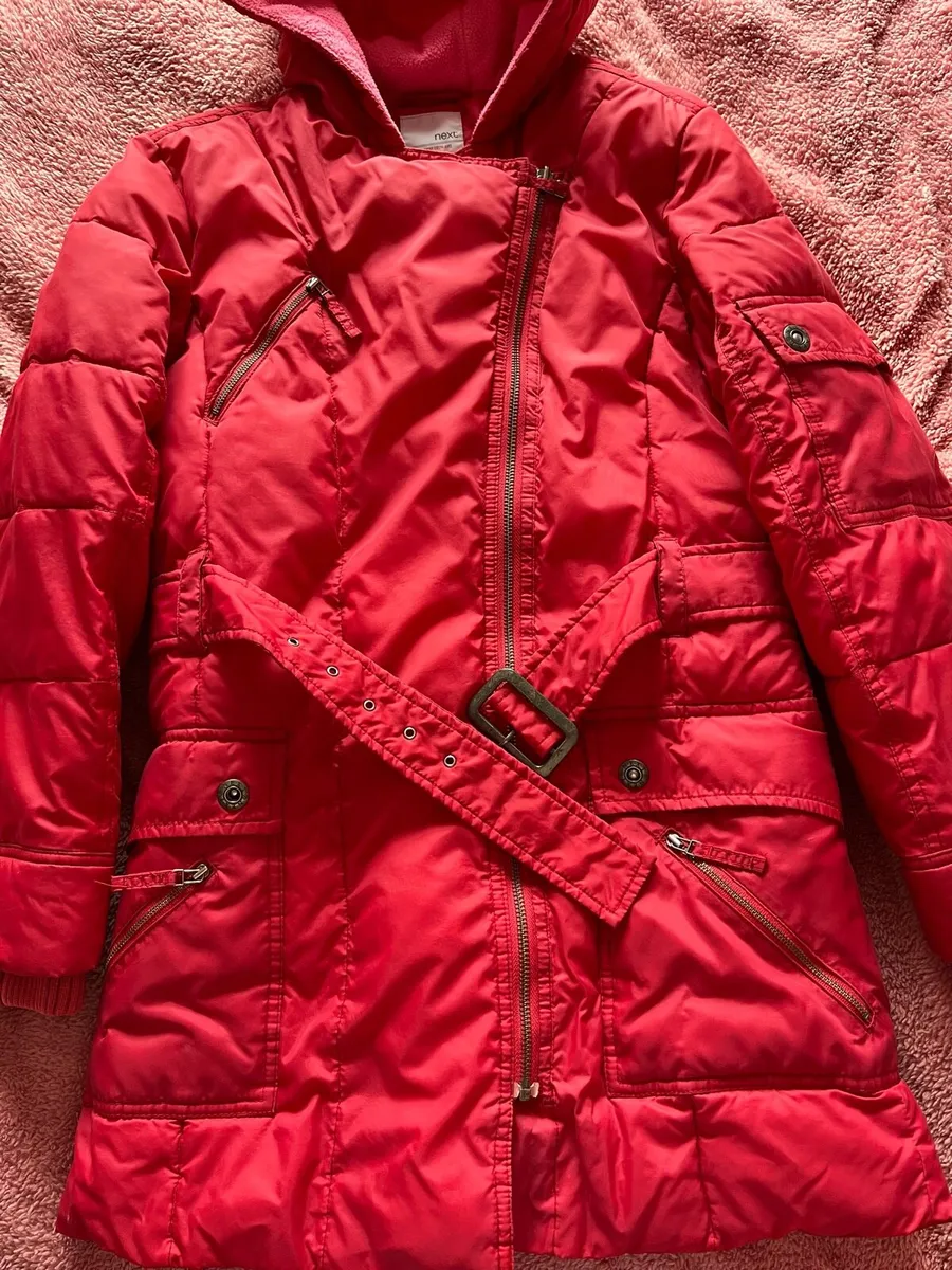 Water resistant jacket - Image 1