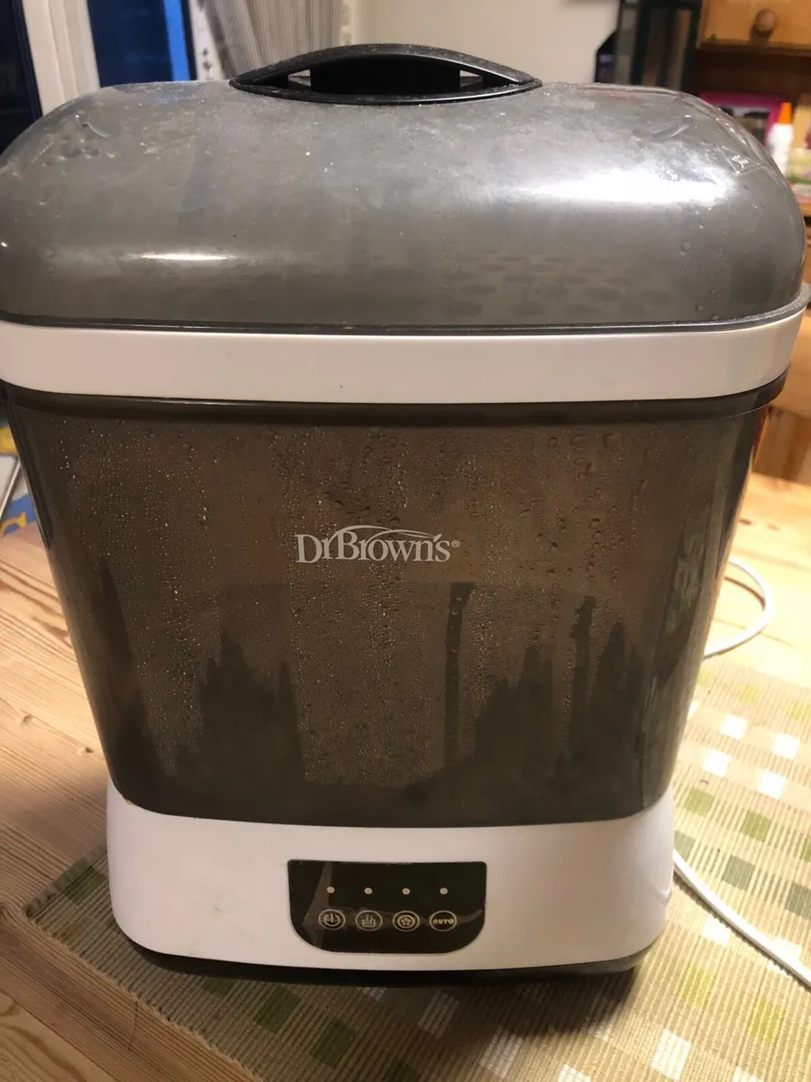 Dr Browns Bottle Steriliser and Bottles - Image 1