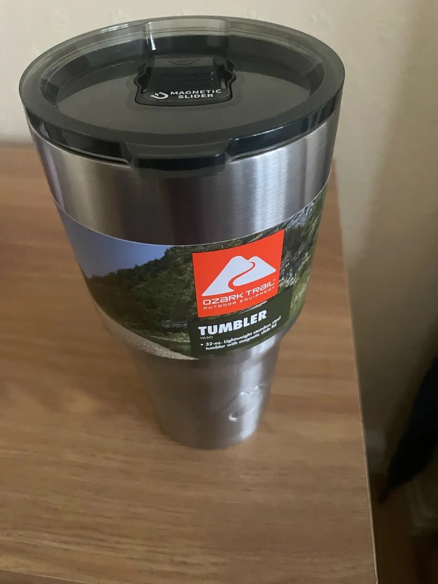 32 oz travel mug - Image 1