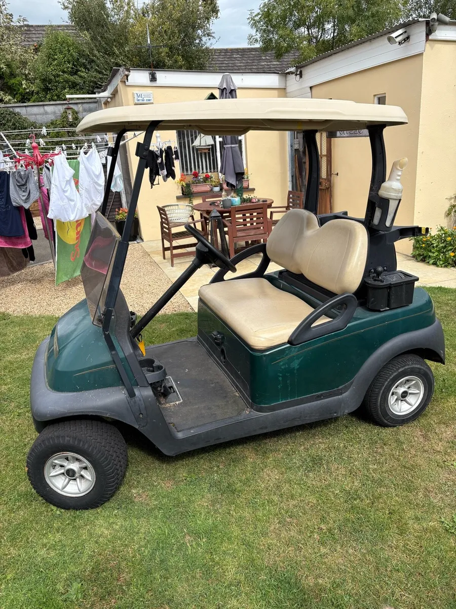 Golf buggy - Image 2