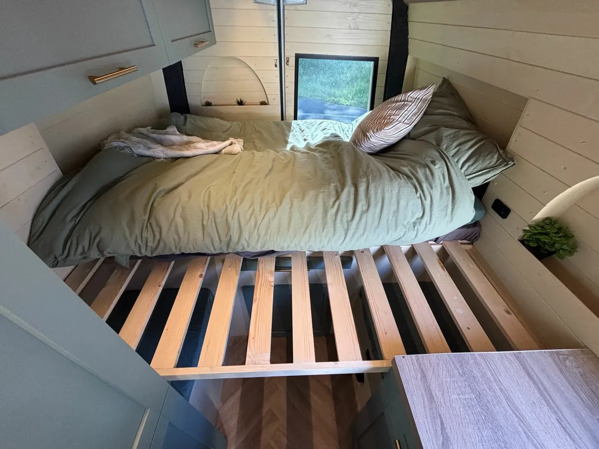 Camper Van - Image 2