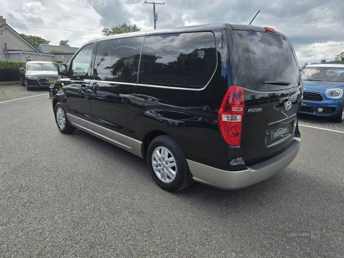 Hyundai i800 SE - Image 3