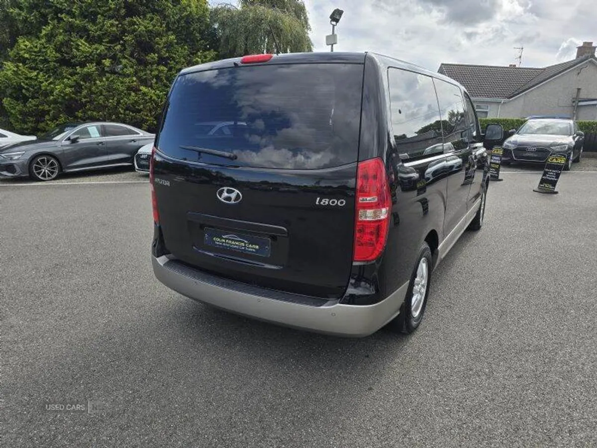 Hyundai i800 SE - Image 4