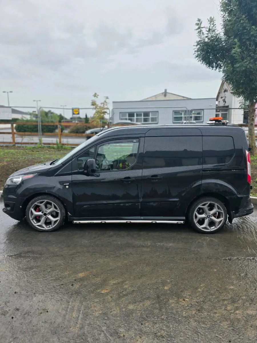 171 Ford Transit Connect - Image 2