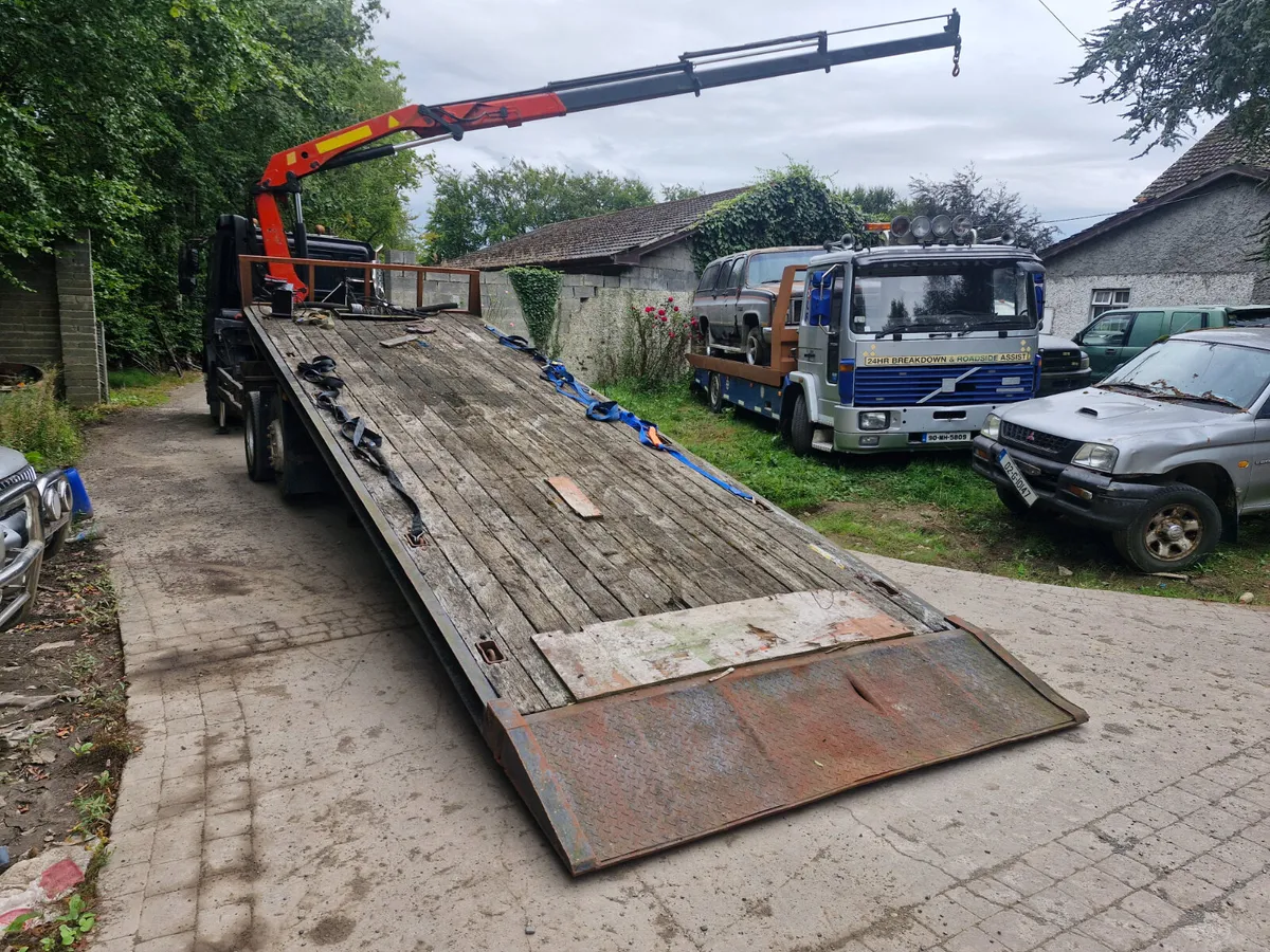 DAF CF tilt and slide 24ft body - Image 1