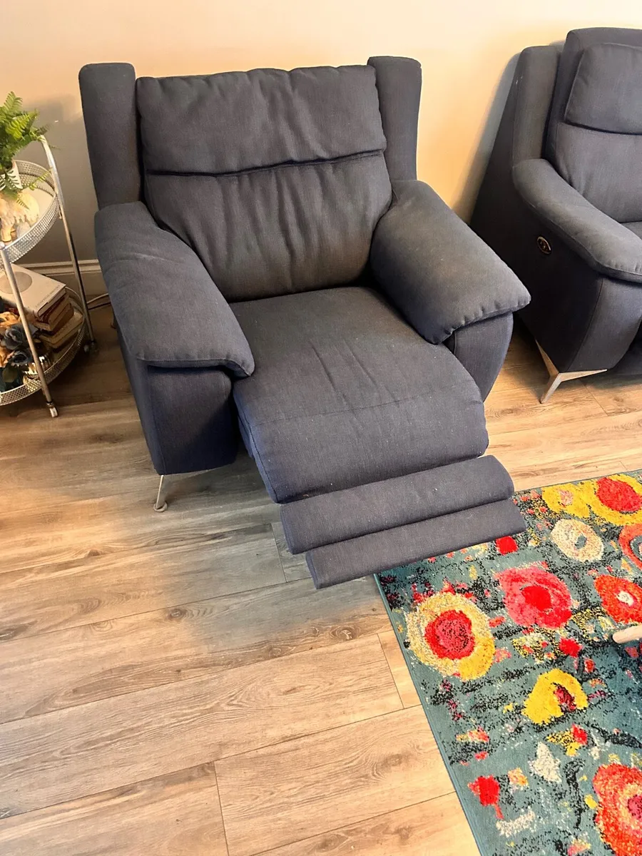 Corner suite and arm chair - Image 3