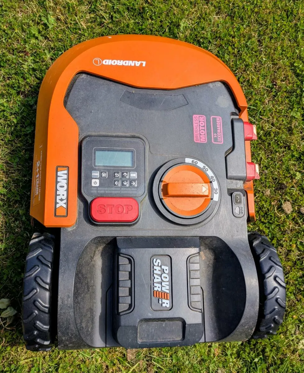 Worx Landroid L2000 Robot Mower Automower - Image 1