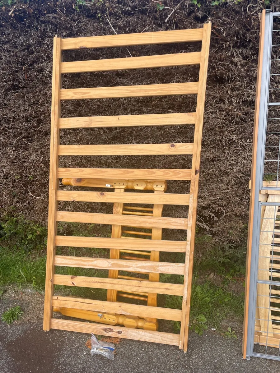 2 single wooden bed frame - Image 3