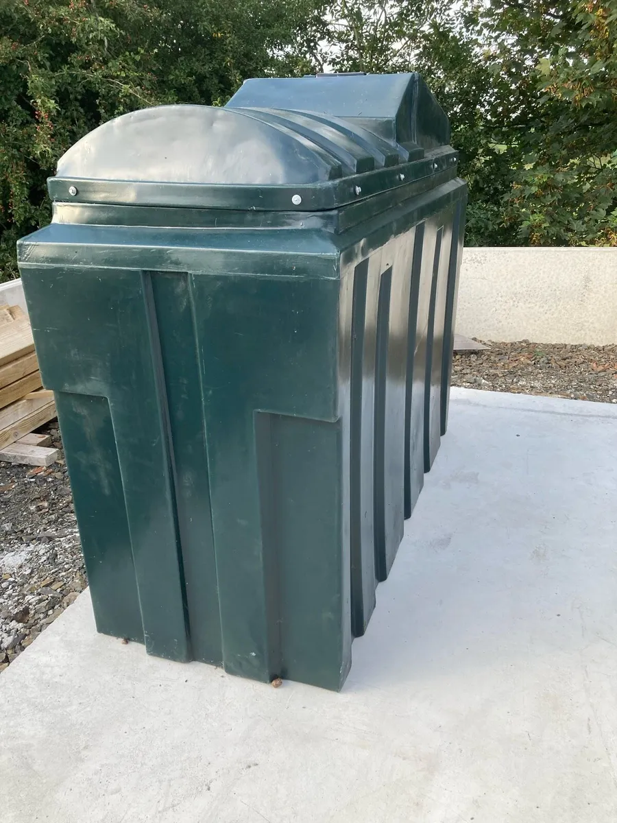 Bunded oil tank - Image 1