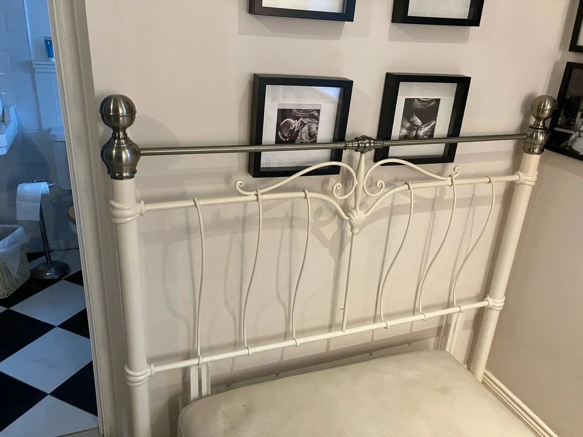 4 foot Bed headboard - Image 2
