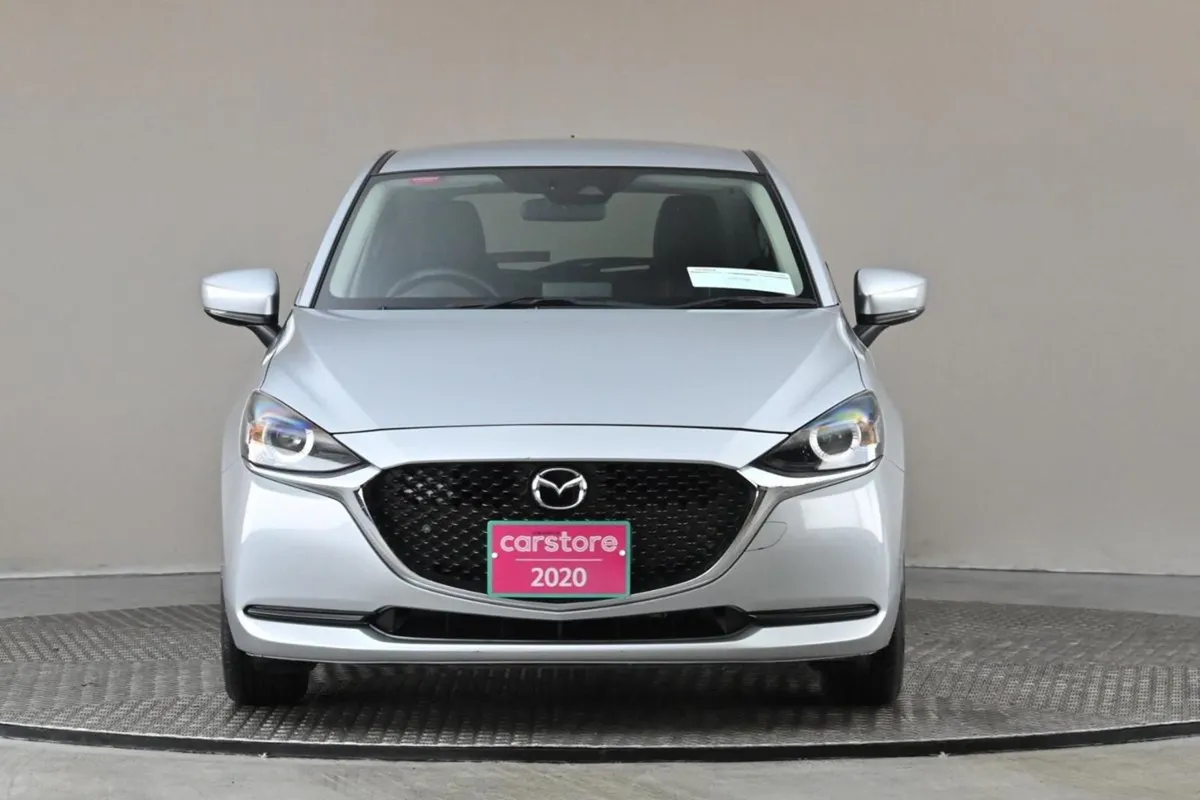 Mazda 2 1.5 Auto Skyactive  reverse Cam rear Park - Image 2