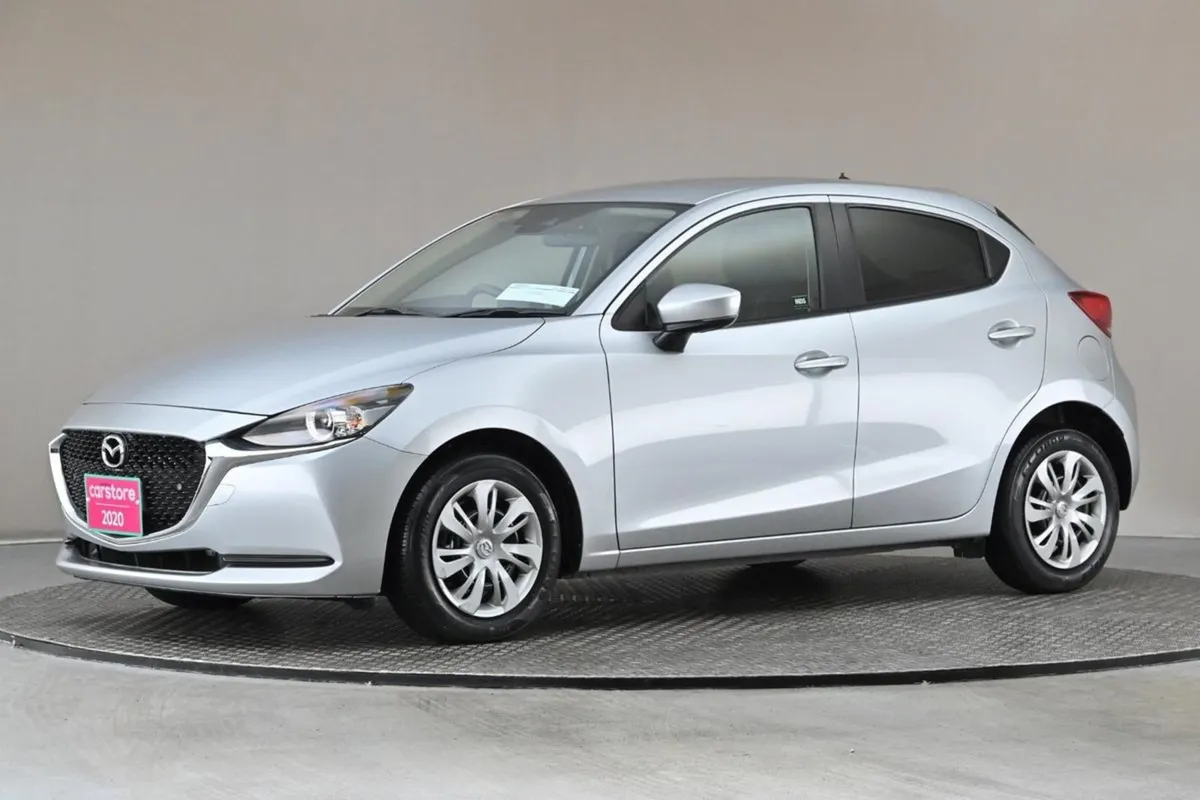 Mazda 2 1.5 Auto Skyactive  reverse Cam rear Park - Image 4