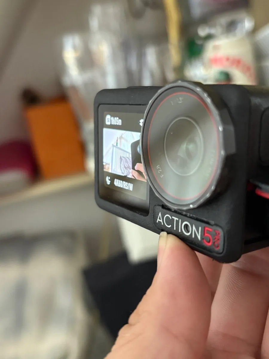 DJI Osmo Action 5 Pro - with Battery pack and SD - Image 4