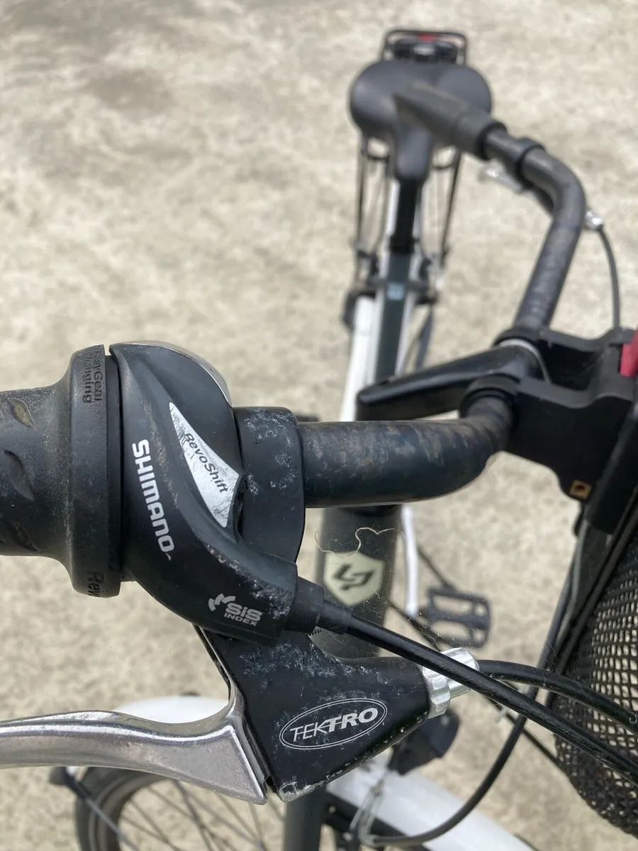 Lady’s bike for sale - Image 4