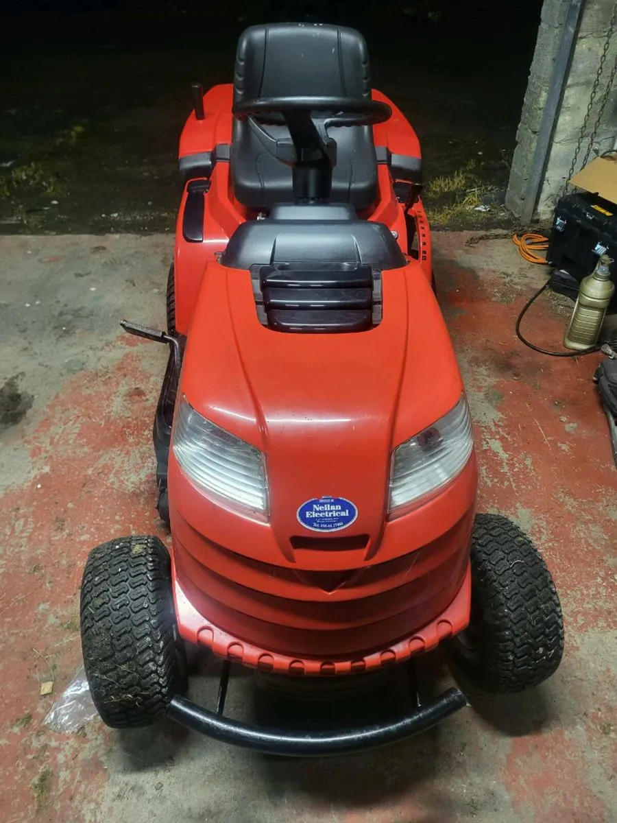 Mountfield ride on mower - Image 4