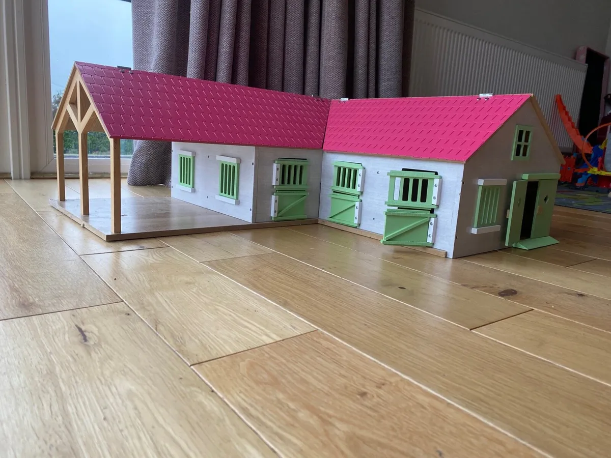 Kids Horse Stable - Image 2