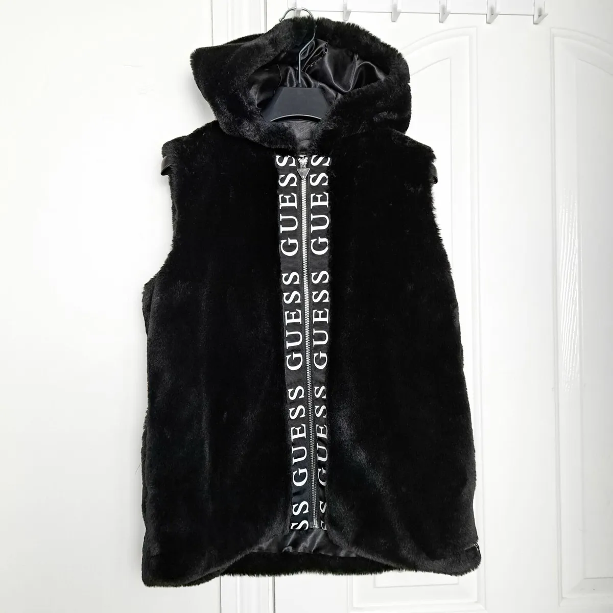 Guess Black Faux Fur Hooded Gilet Girls 14 10UK - Image 4