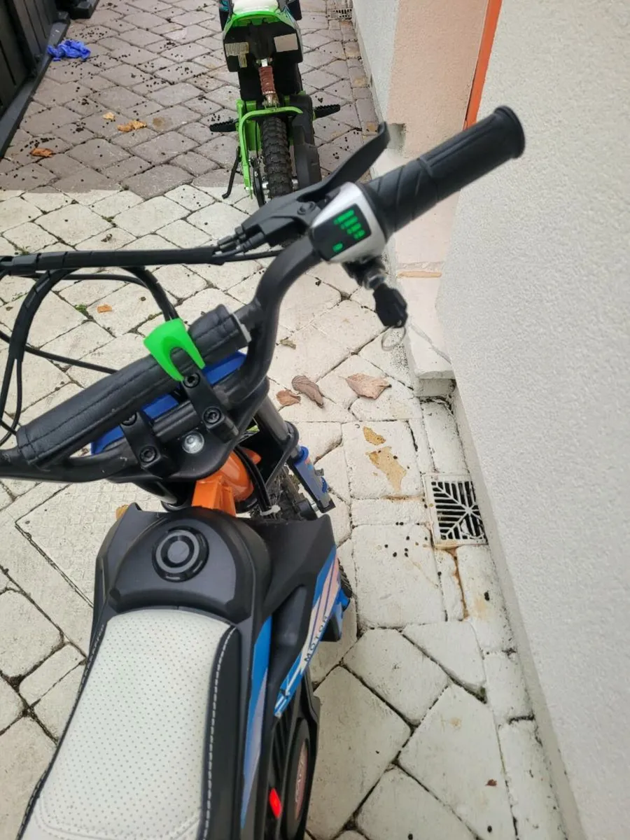 Kids electric dirtbikes x2 - Image 4