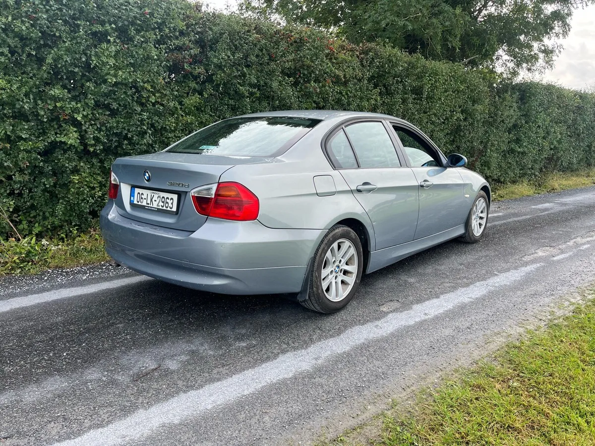 2006 BMW 320 diesel - Image 2