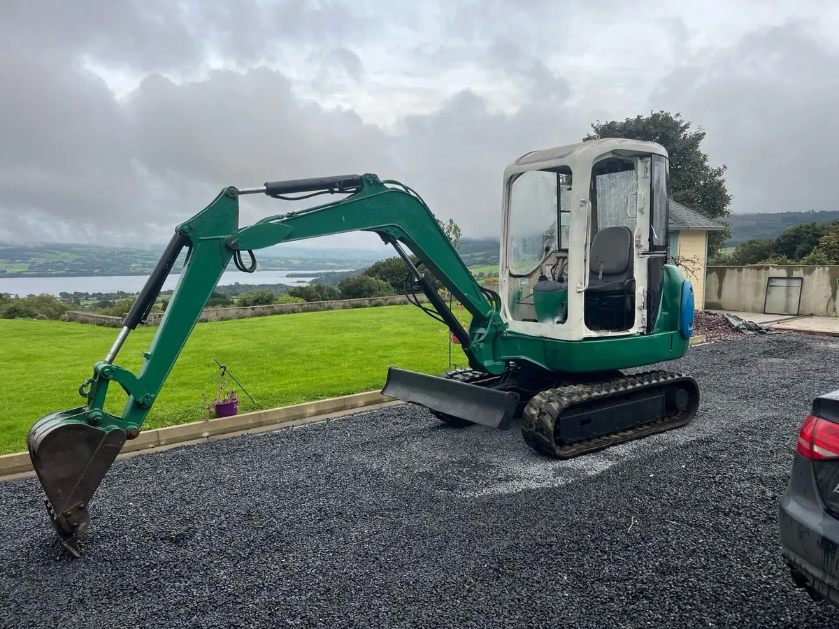 Komatsu pc28 digger - Image 1