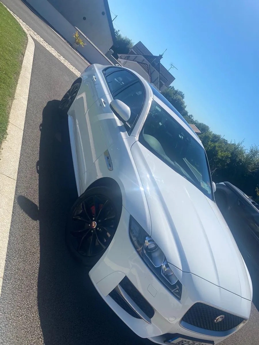 Jaguar XF - Image 3