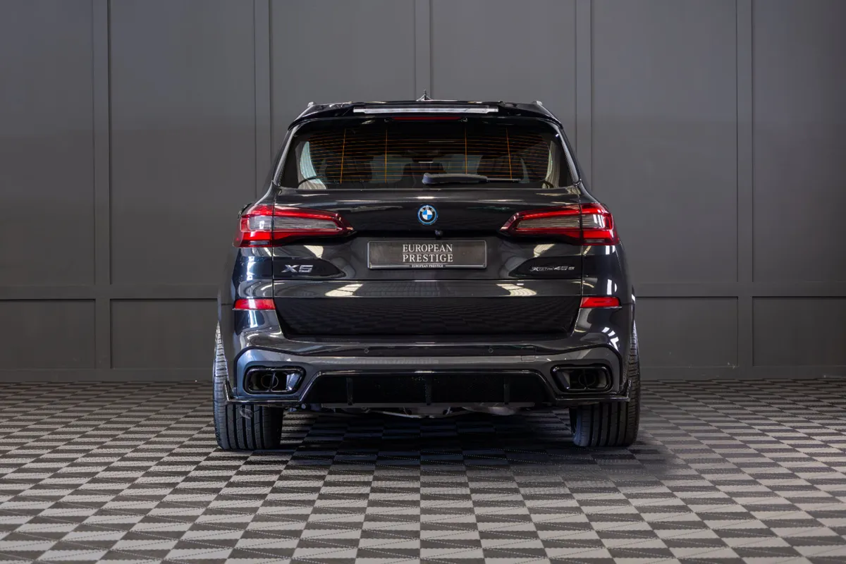 222 BMW X5 X-Drive 45e M-Sport - Image 4