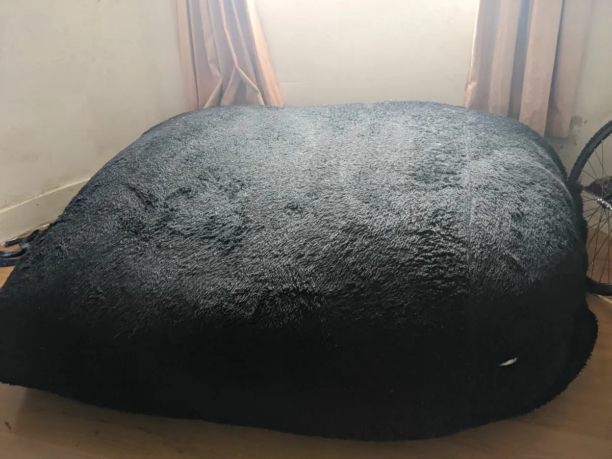 GIANT beanbag, selling due to emigration - Image 1