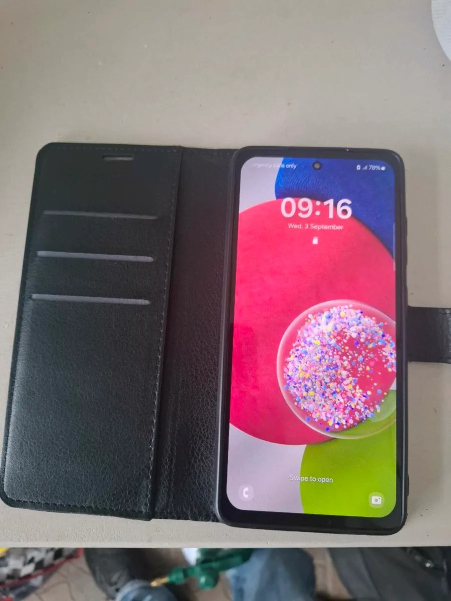 SAMSUNG A52s 5G - Image 2