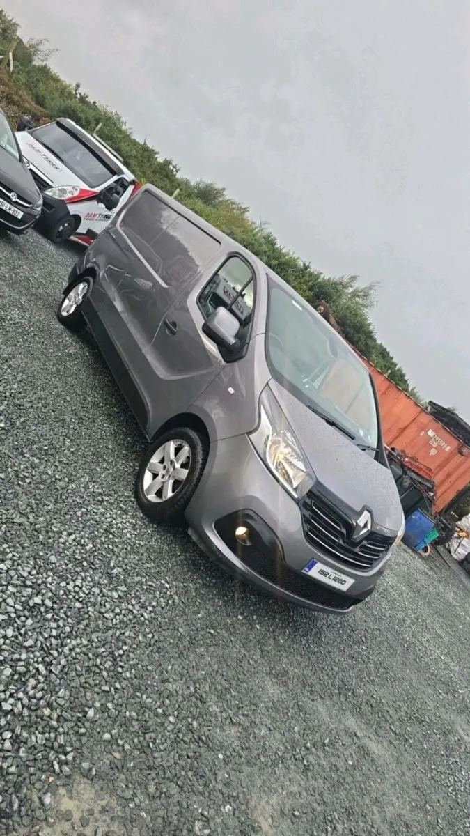 2015 renault traffic **doe 12/25** - Image 4