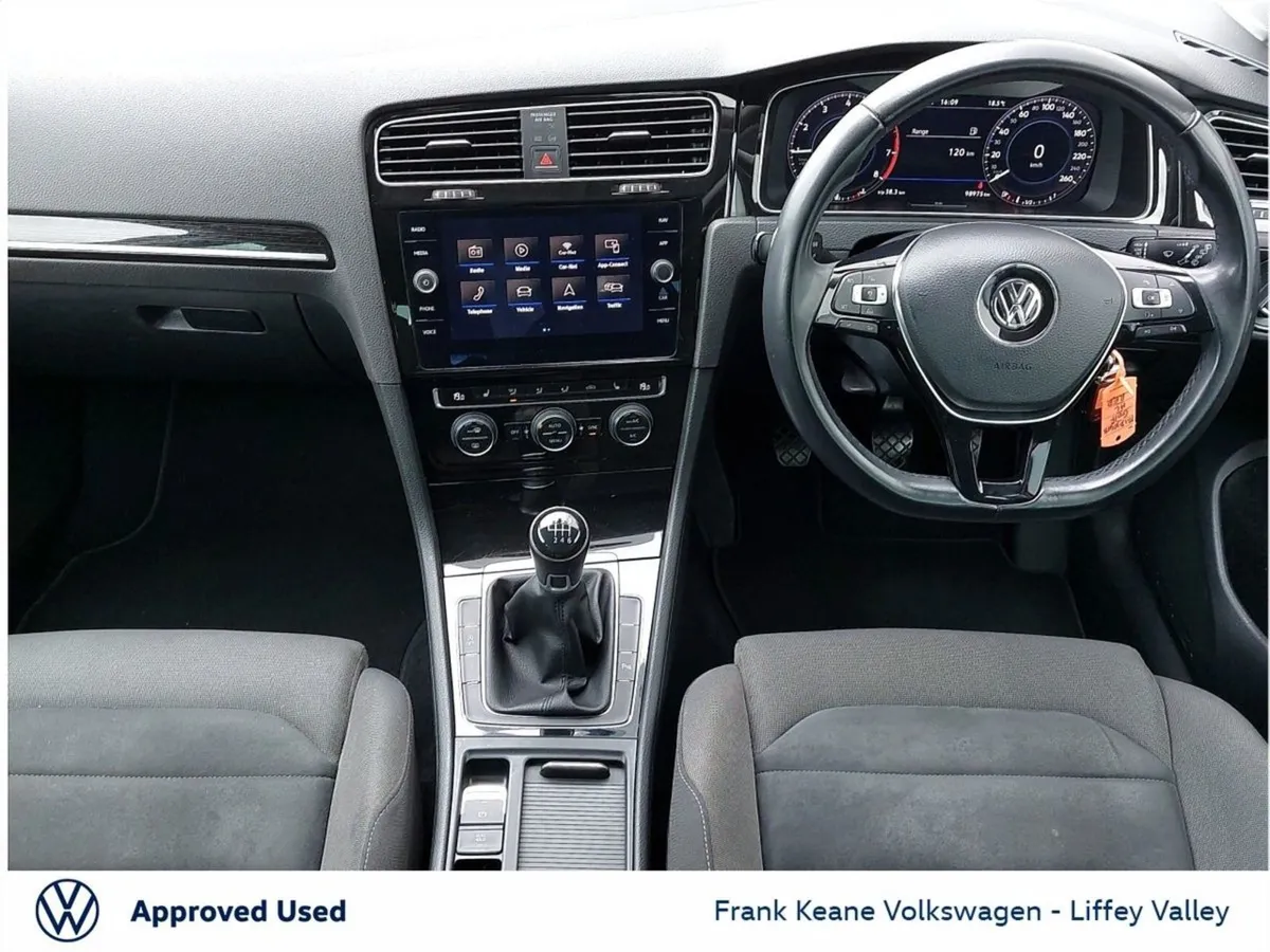 Volkswagen Golf Highline 1.0 TSI 110HP  12 Months - Image 2