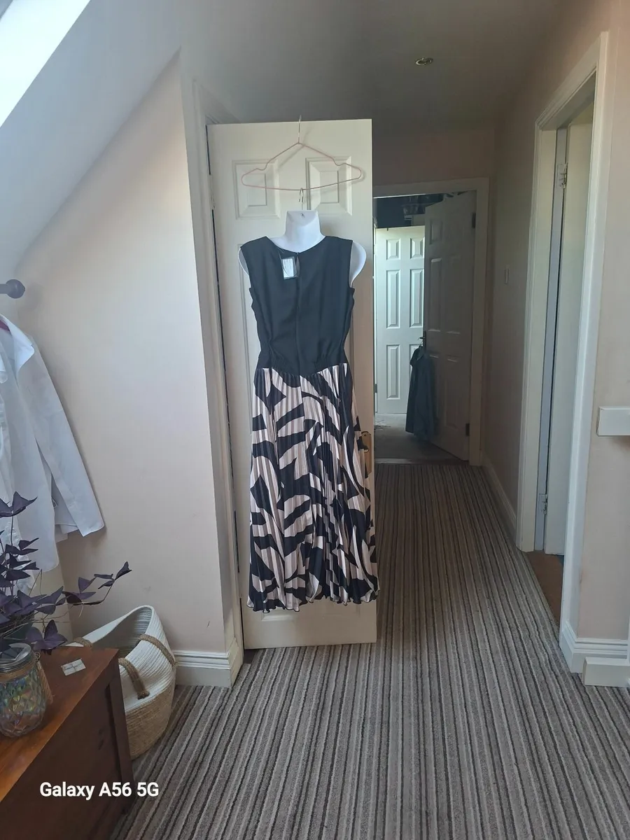 Joanna Hope Dress for Sale - Image 4